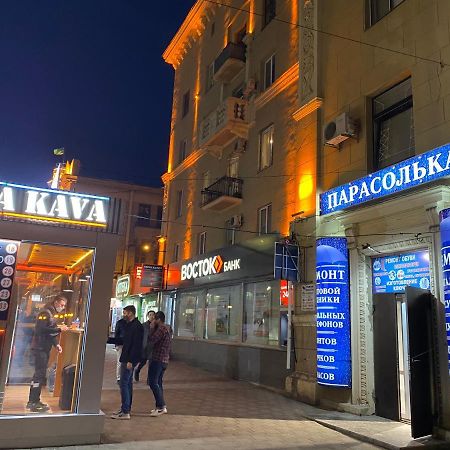 New Luxury Apartment In The Center On Konstitution Square Charkiv Esterno foto